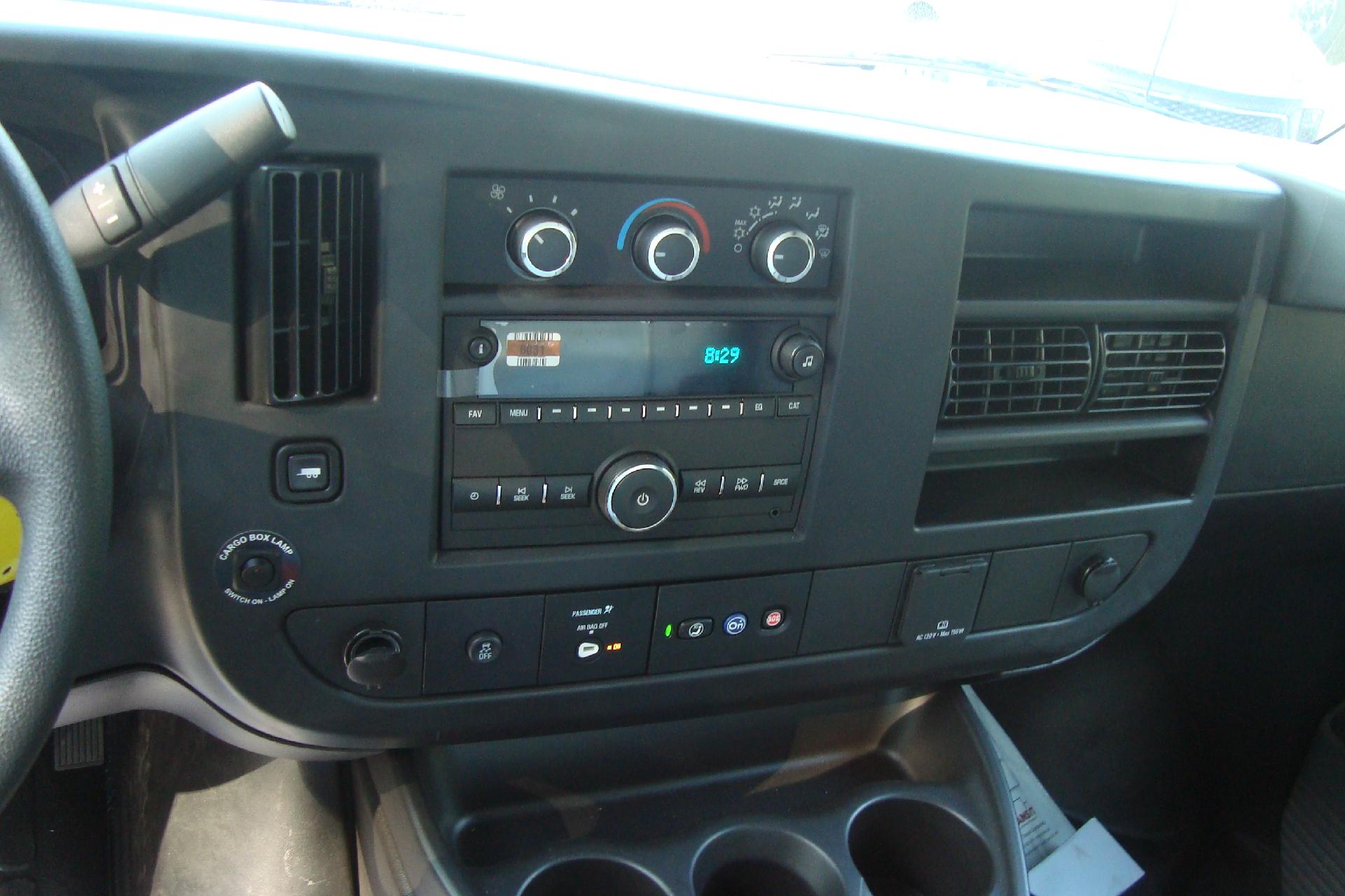 2025 GMC Savana Commercial Cutaway Vehicle Photo in PORTSMOUTH, NH 03801-4196