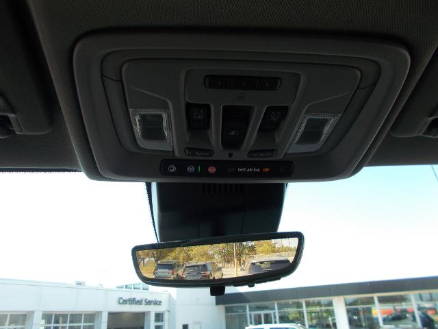 2024 GMC Sierra 1500 Vehicle Photo in LOWELL, MA 01852-4336