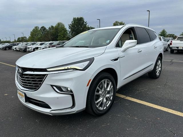 2023 Buick Enclave Vehicle Photo in COLUMBIA, MO 65203-3903