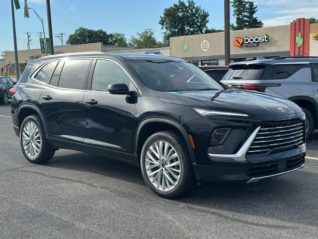 2025 Buick Enclave Vehicle Photo in COLUMBIA, MO 65203-3903