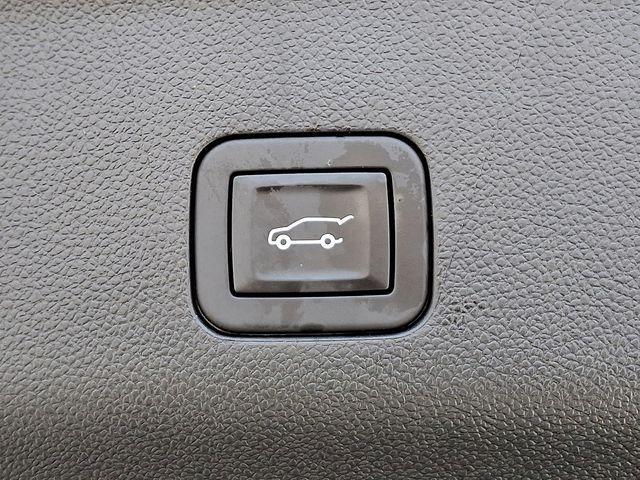 2024 Chevrolet Suburban Vehicle Photo in DANBURY, CT 06810-5034