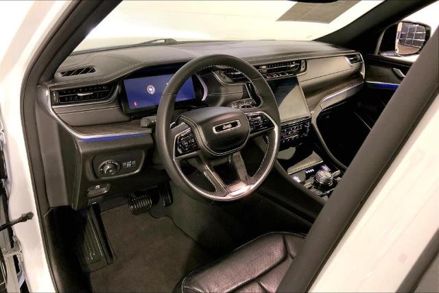 2024 Jeep Grand Cherokee Vehicle Photo in Kansas City, MO 64114