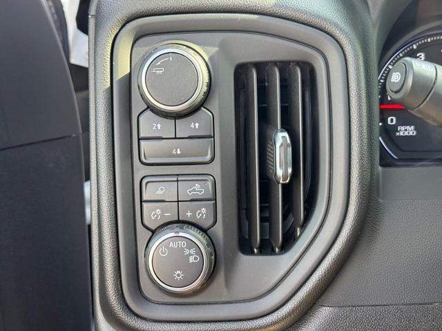 2024 Chevrolet Silverado 2500 HD Vehicle Photo in COLUMBIA, MO 65203-3903