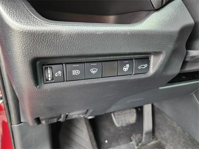 2019 Toyota RAV4 Vehicle Photo in AURORA, CO 80012-4011