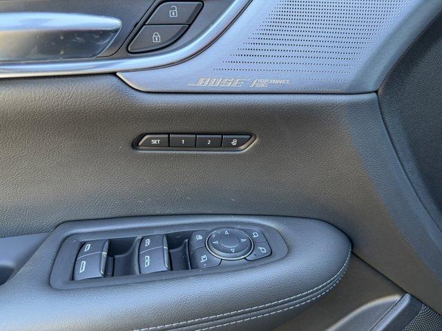 2025 Cadillac XT6 Vehicle Photo in LEOMINSTER, MA 01453-2952