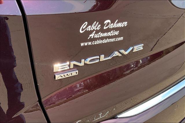 2024 Buick Enclave Vehicle Photo in TOPEKA, KS 66609-0000