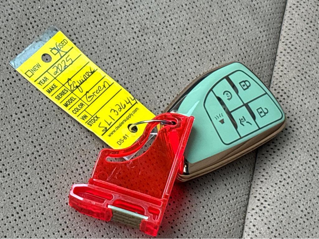 2025 Chevrolet Equinox Vehicle Photo in POOLER, GA 31322-3252