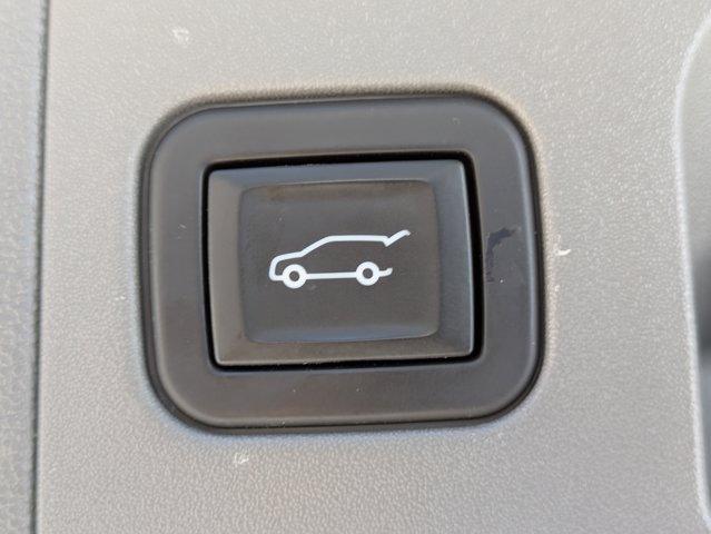2022 Cadillac XT5 Vehicle Photo in BRUNSWICK, GA 31525-1881