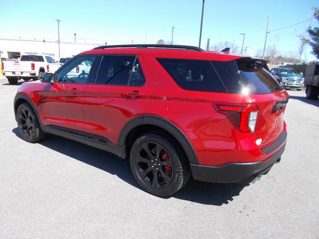 2023 Ford Explorer Vehicle Photo in LOWELL, MA 01852-4336