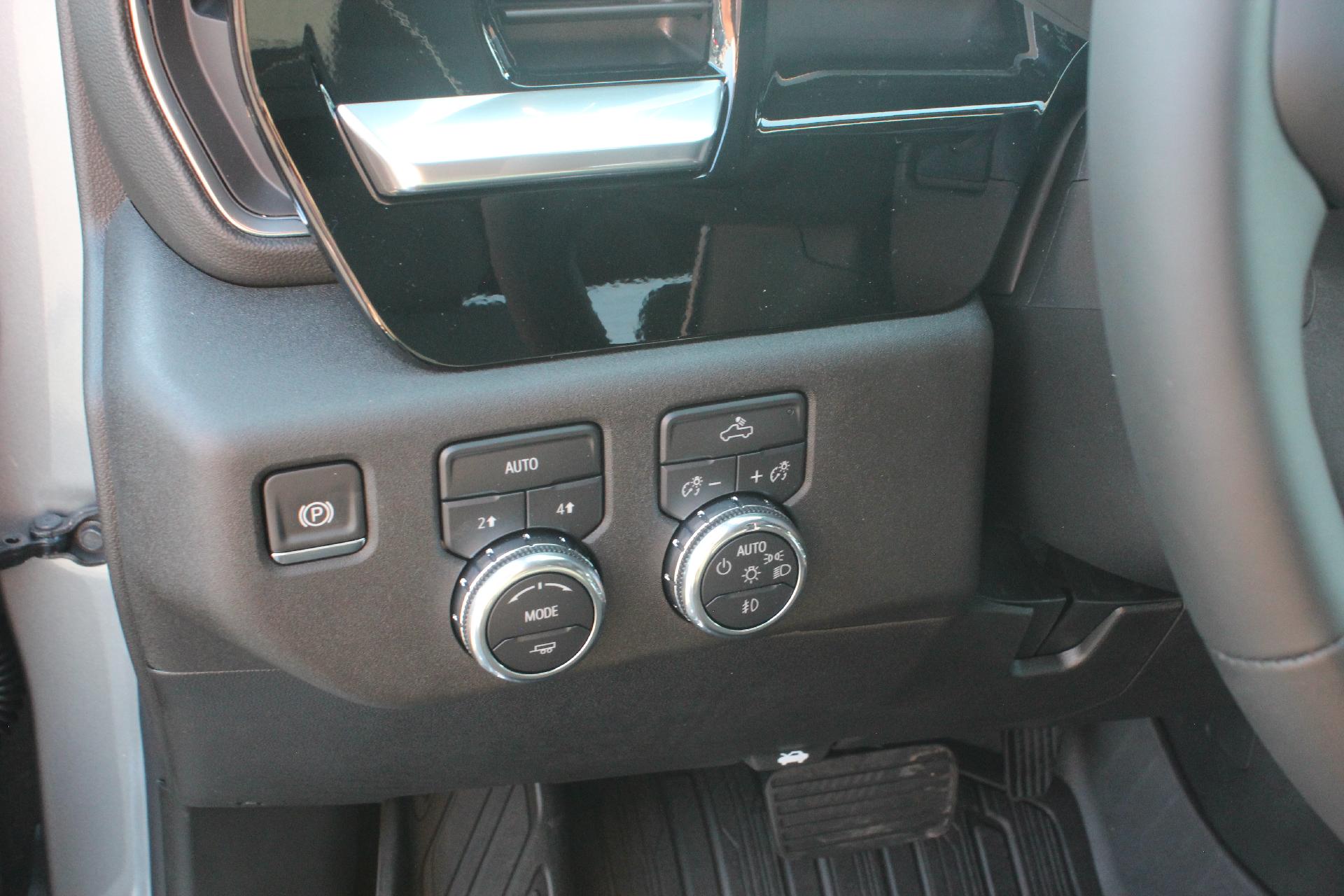2026 GMC Sierra 1500 Vehicle Photo in AURORA, CO 80012-4011