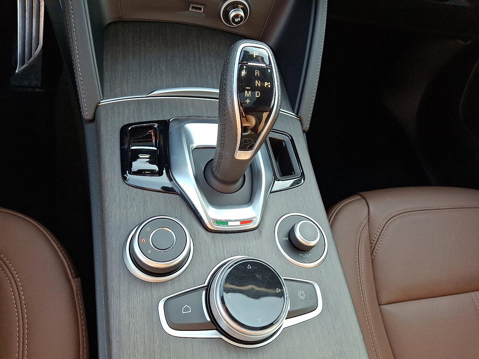 2022 Alfa Romeo Stelvio Vehicle Photo in Willow Grove, PA 19090