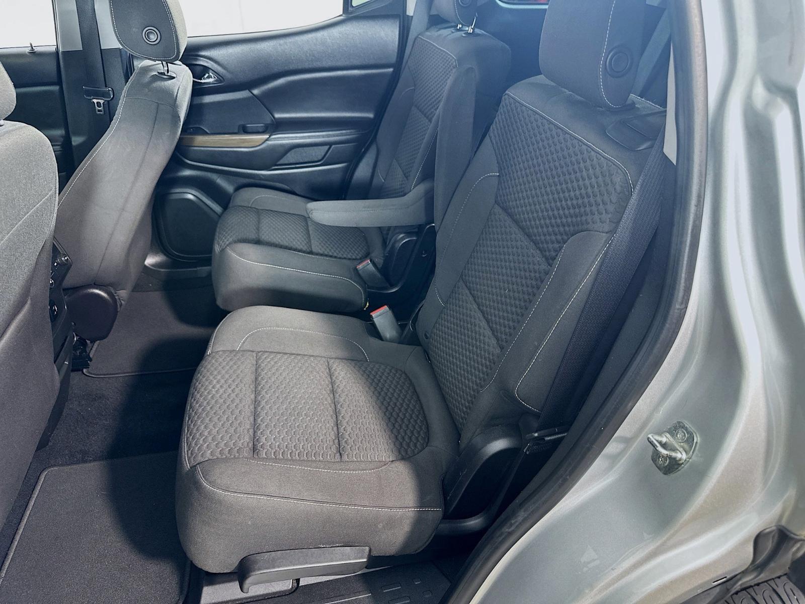2017 GMC Acadia Vehicle Photo in Langhorne, PA 19047