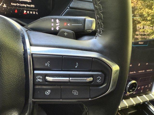 2025 GMC Acadia Vehicle Photo in LEOMINSTER, MA 01453-2952