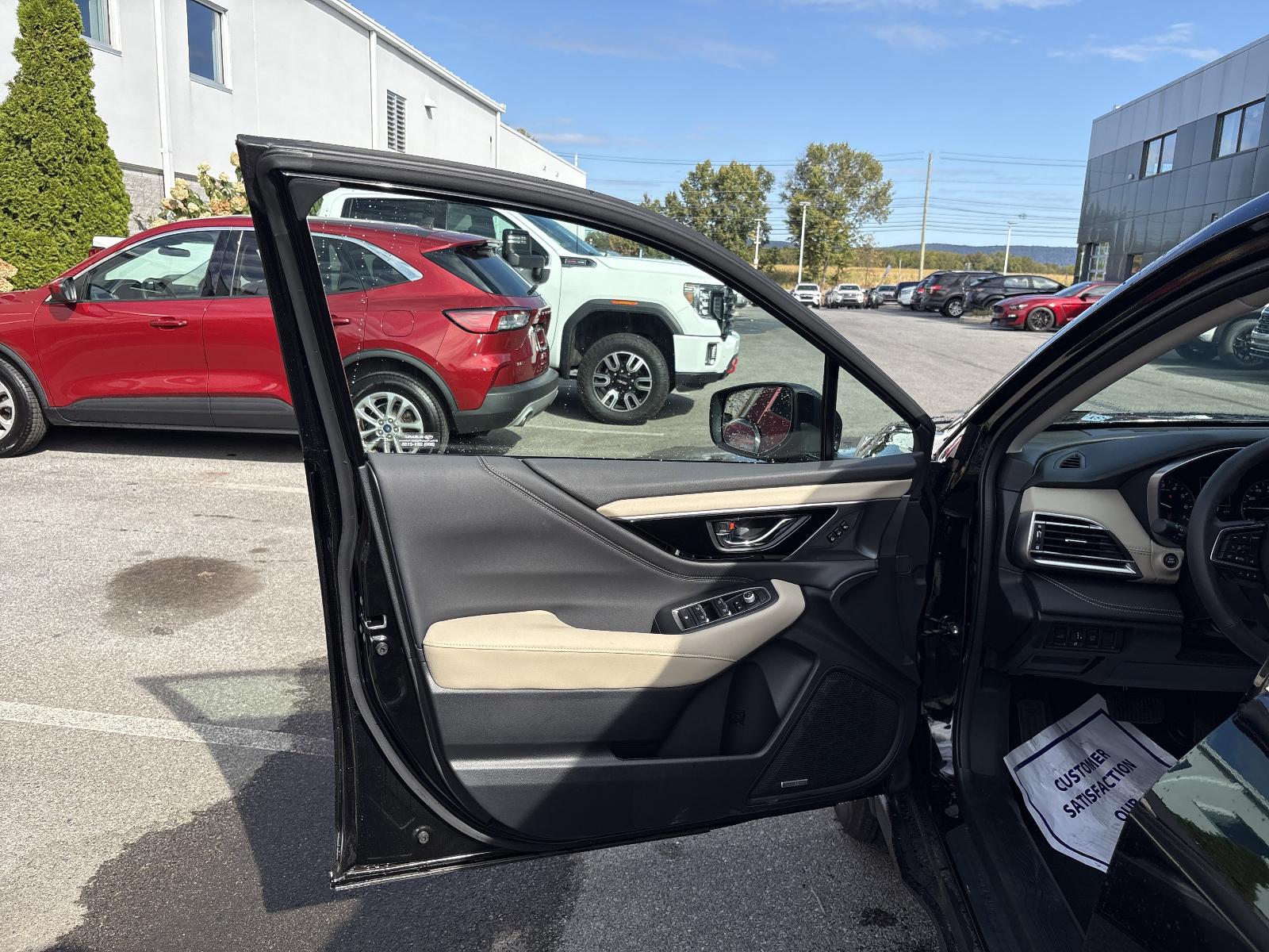 2025 Subaru Outback Vehicle Photo in Mechanicsburg, PA 17050