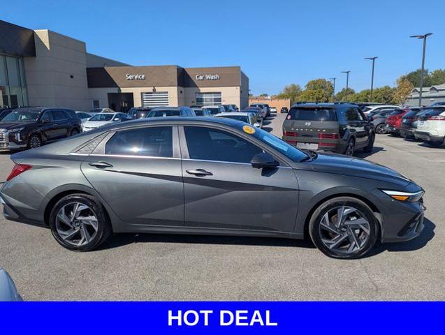 2024 Hyundai ELANTRA Vehicle Photo in Merrillville, IN 46410