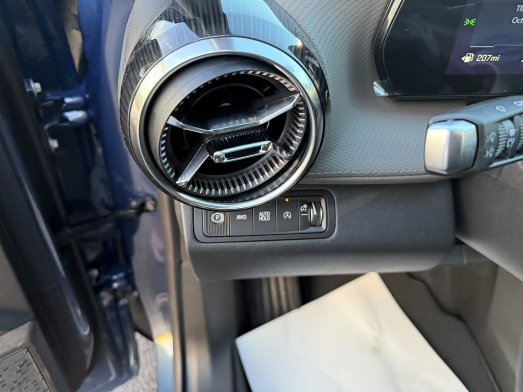 2027 Chevrolet Equinox photo 14 of 20