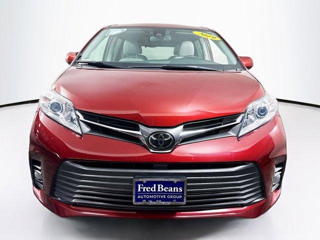 2019 Toyota Sienna Vehicle Photo in Flemington, NJ 08822