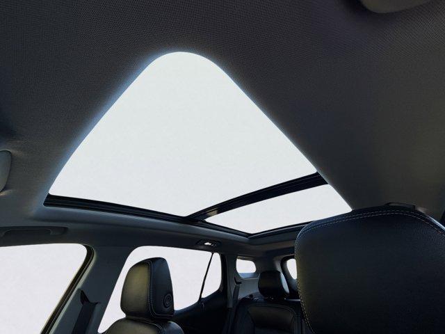 2024 GMC Terrain Vehicle Photo in LEOMINSTER, MA 01453-2952