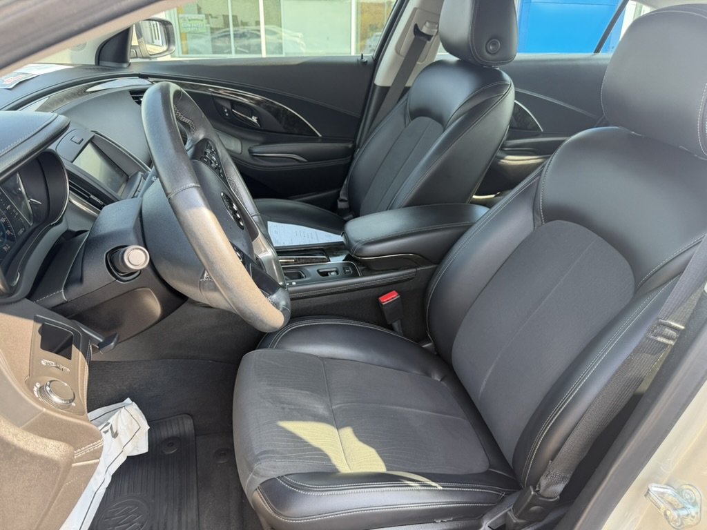 2016 Buick LaCrosse photo 17 of 34