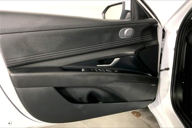 2023 Hyundai ELANTRA Hybrid Vehicle Photo in Lees Summit, MO 64086