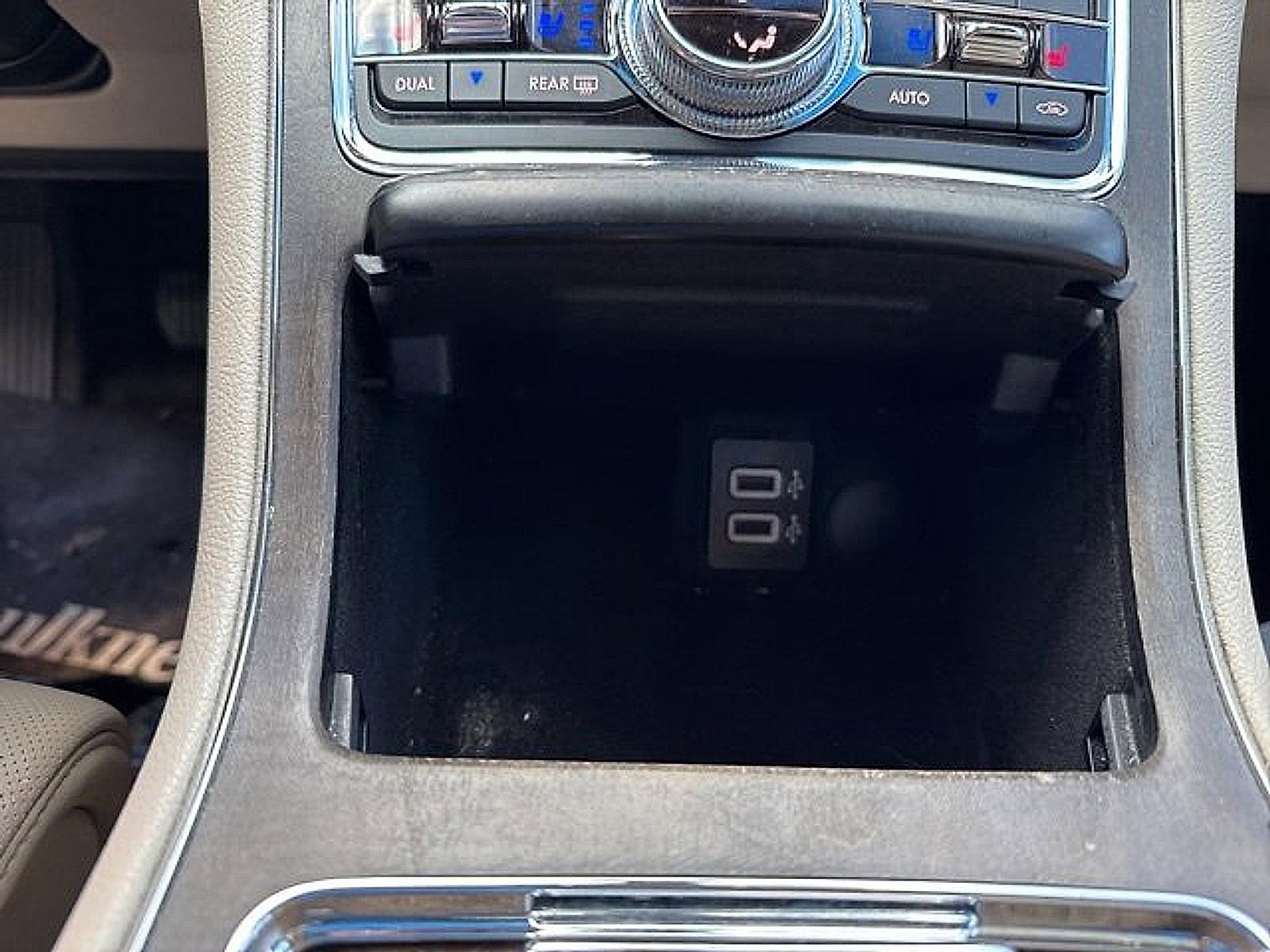 2017 Lincoln Continental Vehicle Photo in Harrisburg, PA 17111