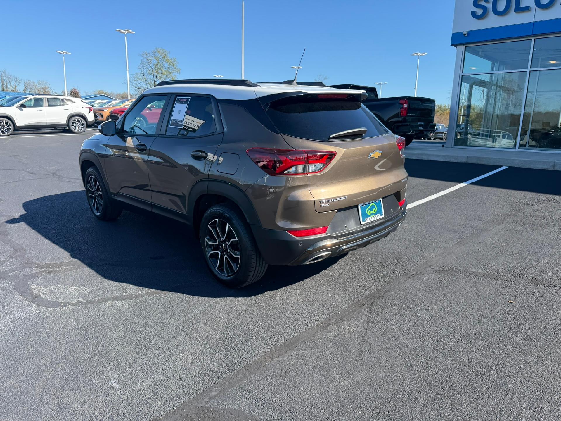 2021 Chevrolet Trailblazer photo 3 of 37