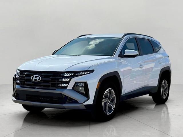 2025 Hyundai TUCSON Hybrid Vehicle Photo in Neenah, WI 54956