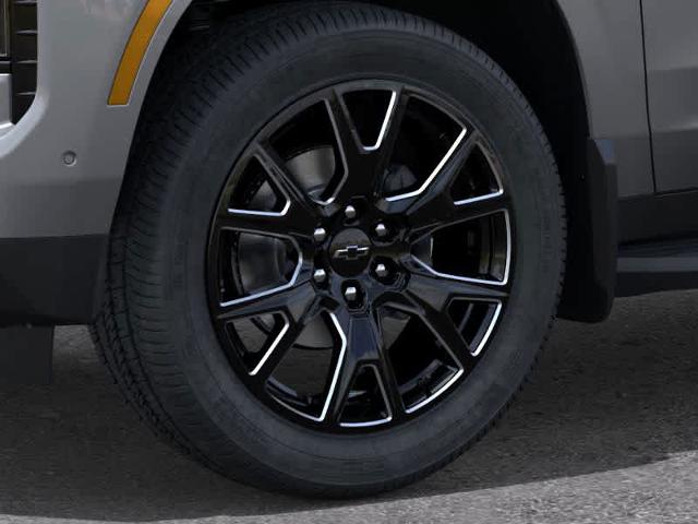 2025 Chevrolet Tahoe Vehicle Photo in MOON TOWNSHIP, PA 15108-2571