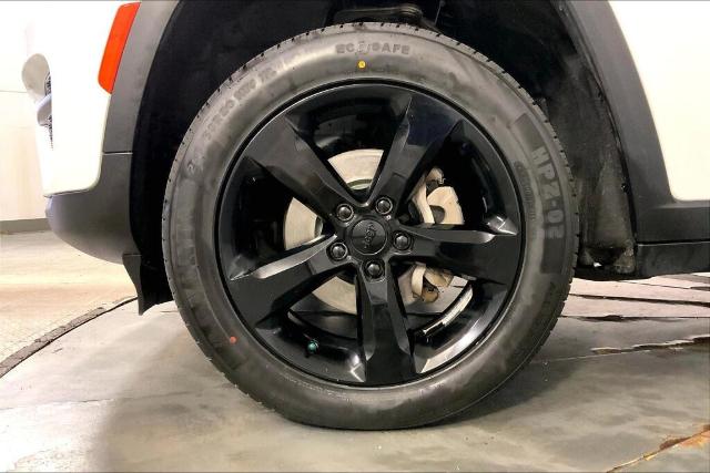 2023 Jeep Grand Cherokee Vehicle Photo in Kansas City, MO 64114