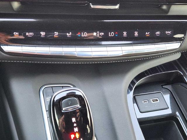 2021 Cadillac Escalade Vehicle Photo in DENTON, TX 76210-9321