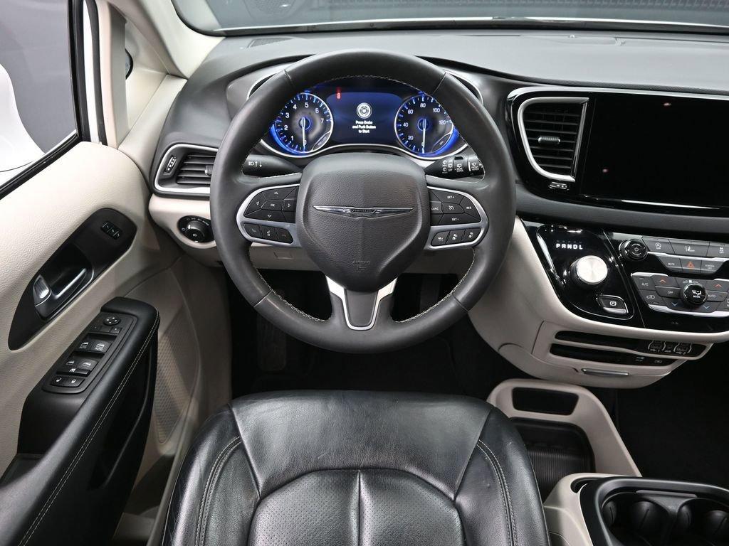 2022 Chrysler Pacifica Vehicle Photo in Cedar Rapids, IA 52402