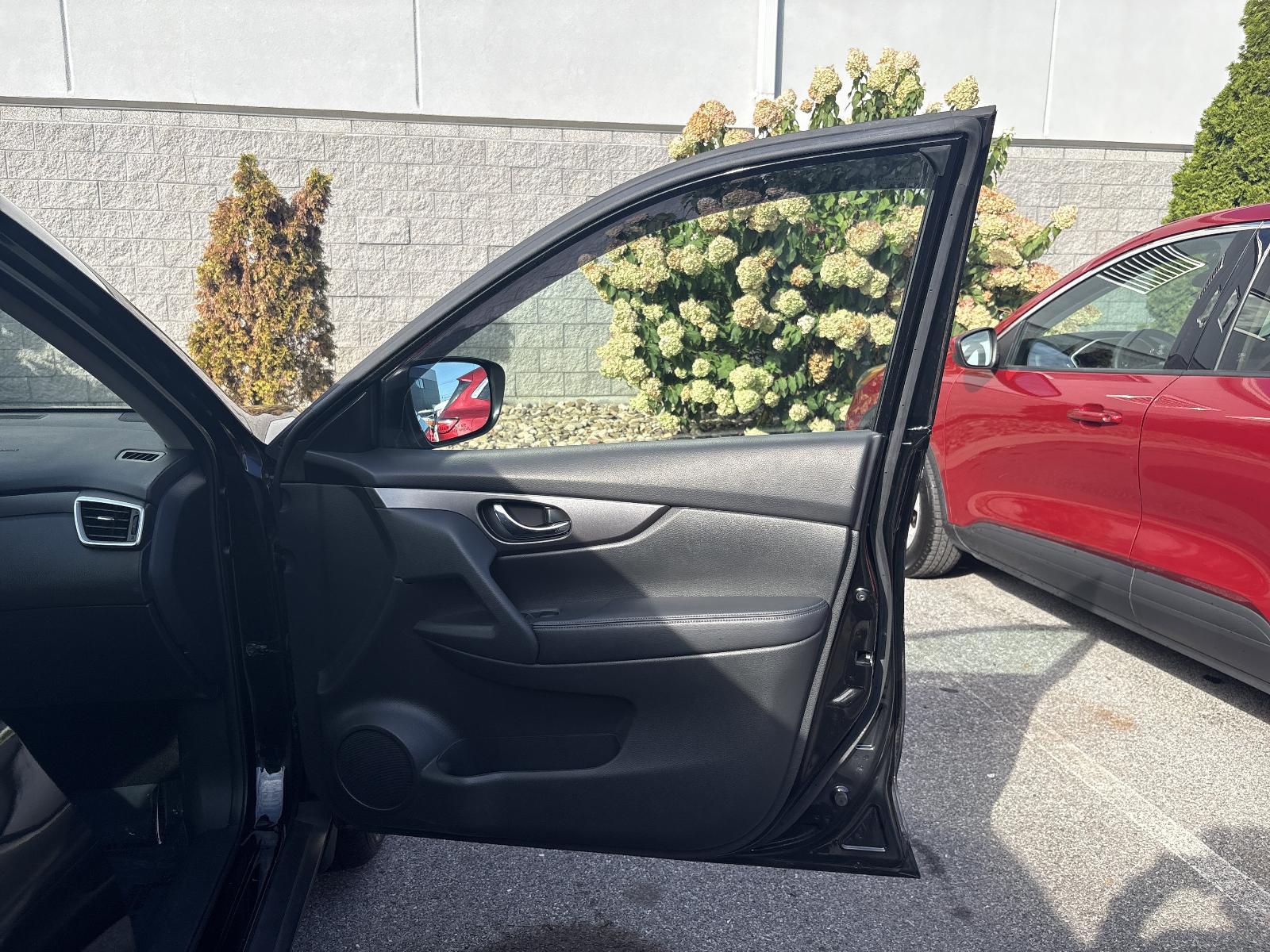 2016 Nissan Rogue Vehicle Photo in Mechanicsburg, PA 17050