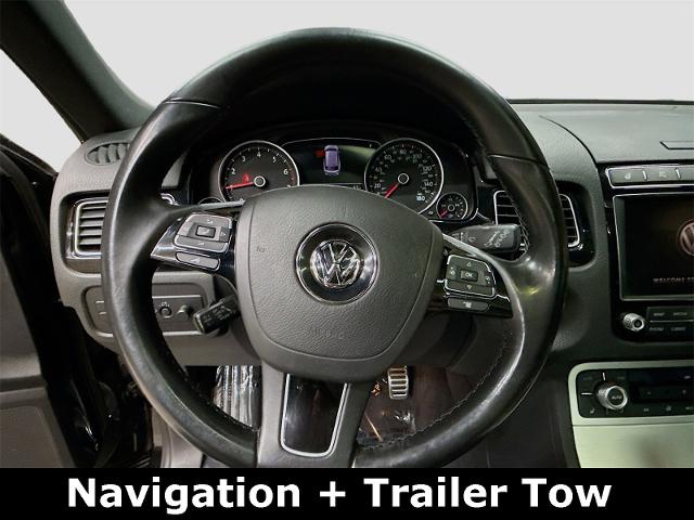 2017 Volkswagen Touareg Vehicle Photo in EVERETT, WA 98203-5662