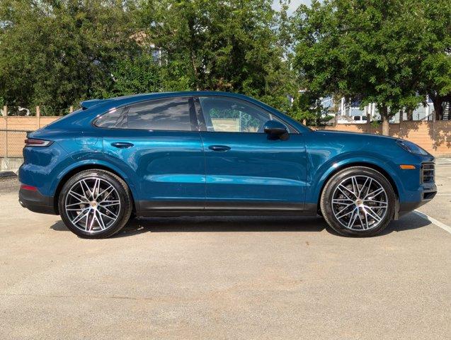 2024 Porsche Cayenne Vehicle Photo in San Antonio, TX 78230