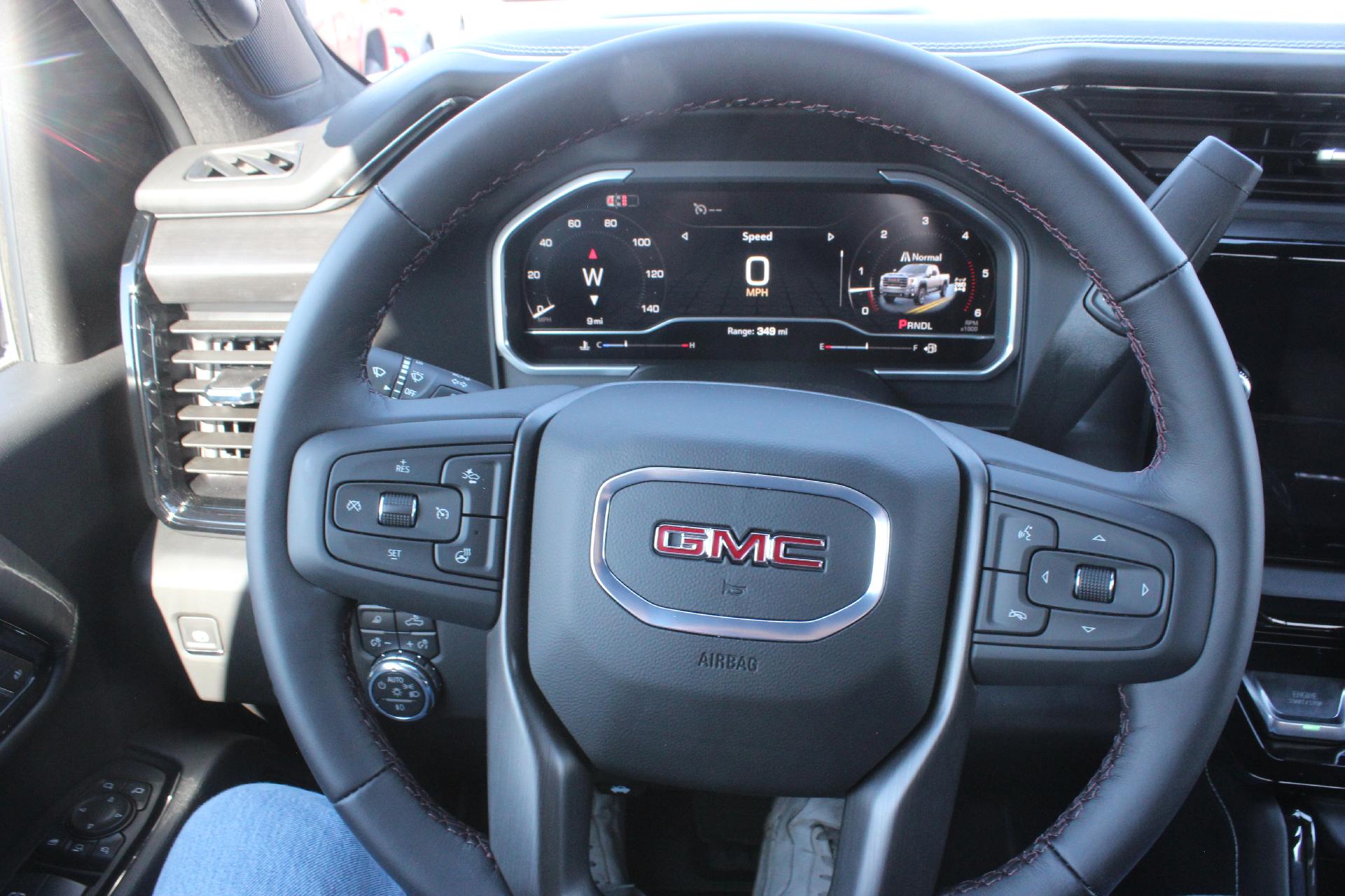 2025 GMC Sierra 2500 HD Vehicle Photo in AURORA, CO 80012-4011