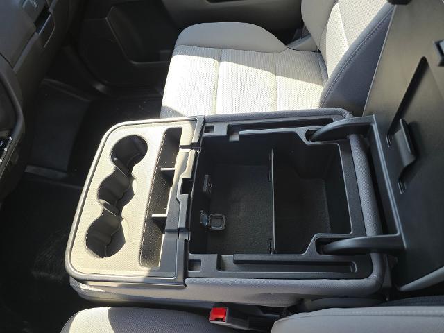 2024 Chevrolet Silverado Chassis Cab Vehicle Photo in INDEPENDENCE, MO 64055-1314