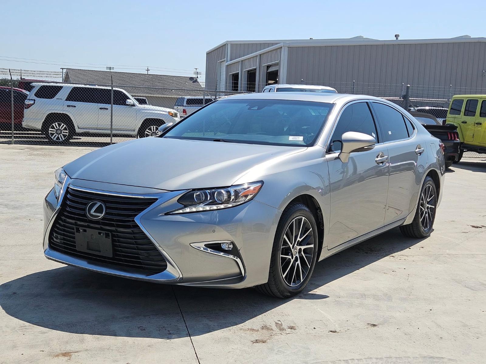 2017 Lexus ES 350 Vehicle Photo in Seguin, TX 78155