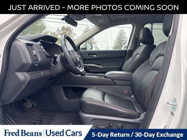 2023 Nissan Pathfinder Vehicle Photo in Flemington, NJ 08822