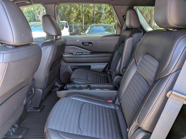 2024 Nissan Pathfinder Vehicle Photo in BRUNSWICK, GA 31525-1881