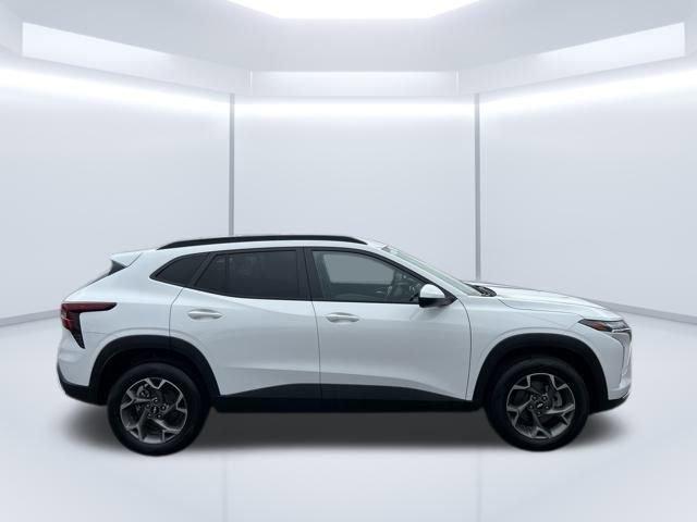 2025 Chevrolet Trax Vehicle Photo in SAINT CLAIRSVILLE, OH 43950-8512