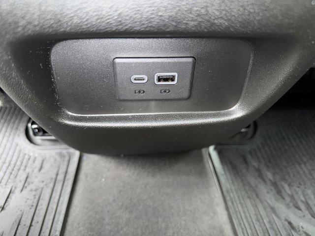 2024 Cadillac XT5 Vehicle Photo in LEOMINSTER, MA 01453-2952