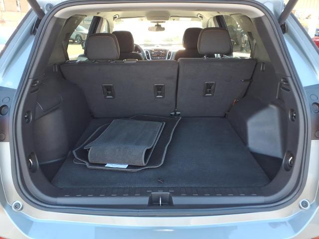 2024 Chevrolet Equinox photo 11 of 51