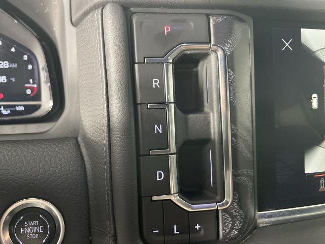 2024 GMC Yukon XL Vehicle Photo in GILBERT, AZ 85297-0402