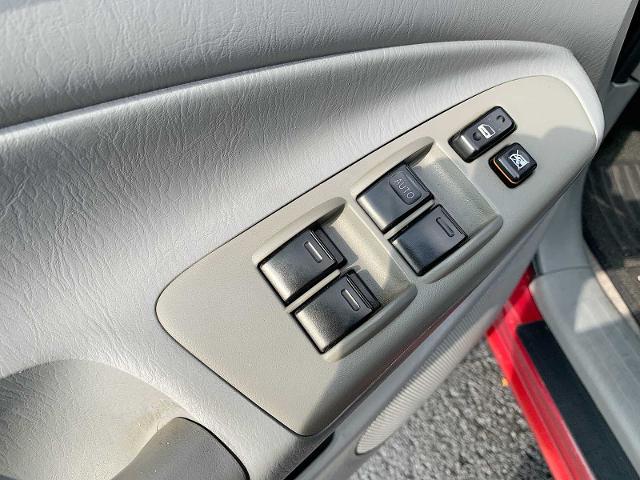 2008 Toyota Tacoma Vehicle Photo in MOON TOWNSHIP, PA 15108-2571