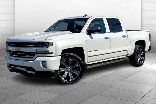 2017 Chevrolet Silverado 1500 Vehicle Photo in KANSAS CITY, MO 64114-4502