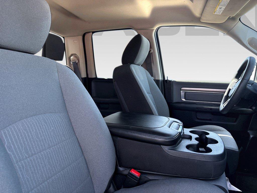 2024 Ram 1500 Classic Vehicle Photo in SAVANNAH, GA 31406-4513