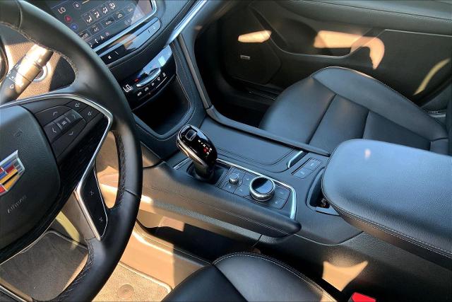 2025 Cadillac XT5 Vehicle Photo in TOPEKA, KS 66609-0000
