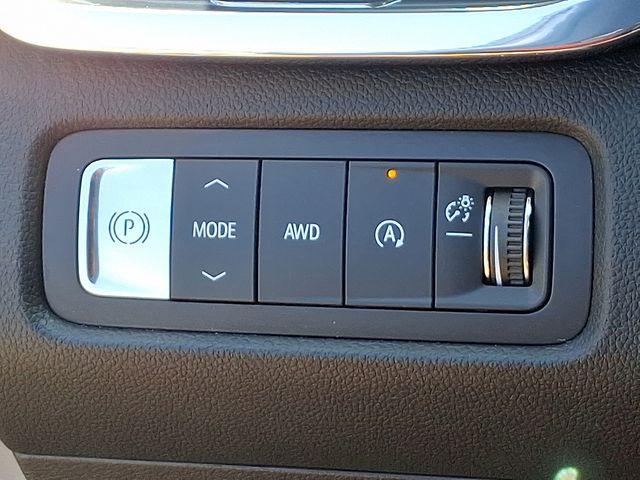 2025 GMC Acadia Vehicle Photo in DANBURY, CT 06810-5034