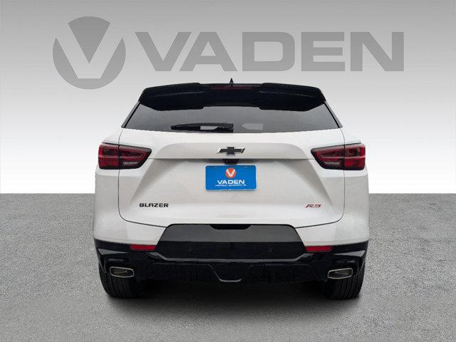 2025 Chevrolet Blazer Vehicle Photo in BRUNSWICK, GA 31525-1881