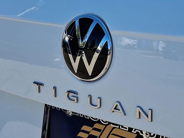 2024 Volkswagen Tiguan Vehicle Photo in DANBURY, CT 06810-5034